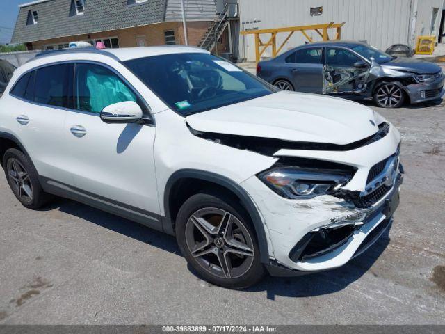  Salvage Mercedes-Benz GLA