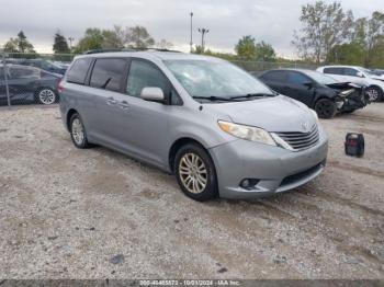  Salvage Toyota Sienna