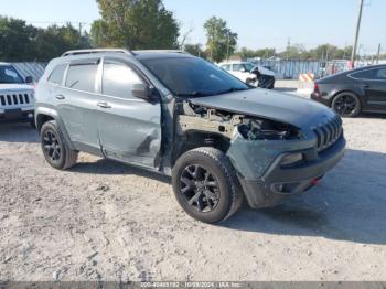  Salvage Jeep Cherokee