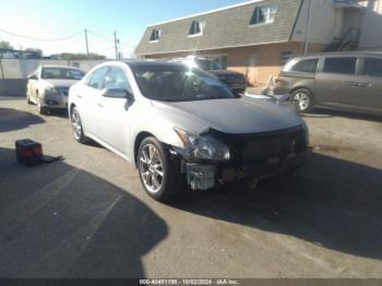  Salvage Nissan Maxima