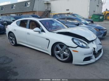  Salvage Porsche Panamera