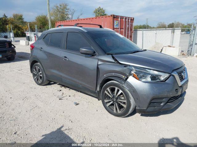  Salvage Nissan Kicks