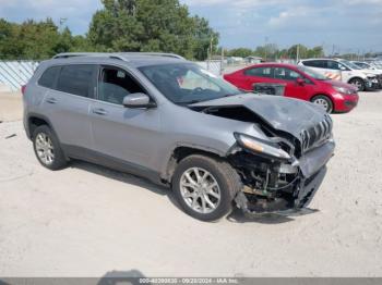  Salvage Jeep Cherokee