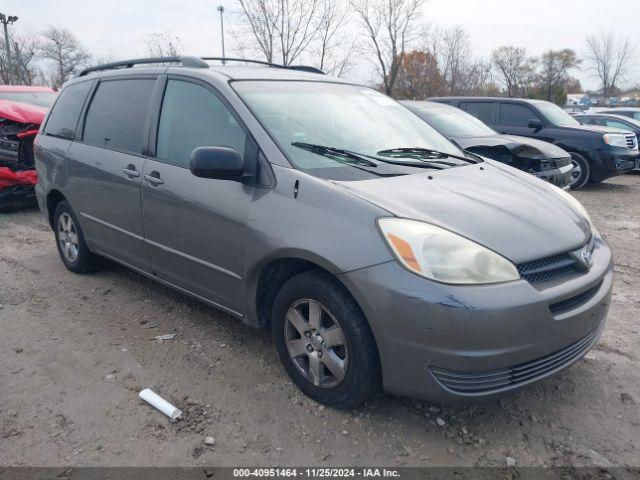  Salvage Toyota Sienna