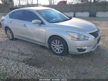  Salvage Nissan Altima