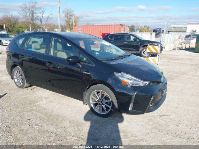  Salvage Toyota Prius v