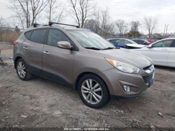  Salvage Hyundai TUCSON