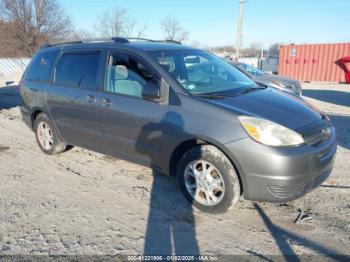  Salvage Toyota Sienna