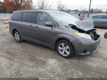  Salvage Toyota Sienna