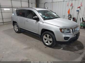  Salvage Jeep Compass