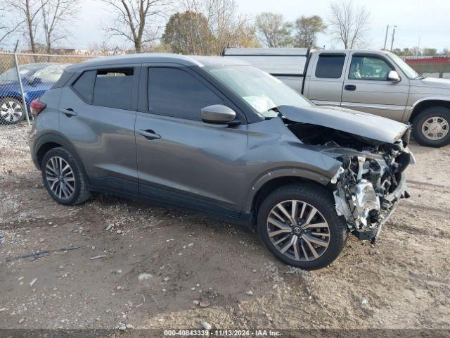  Salvage Nissan Kicks