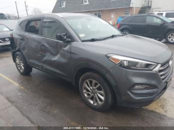  Salvage Hyundai TUCSON