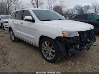  Salvage Jeep Grand Cherokee