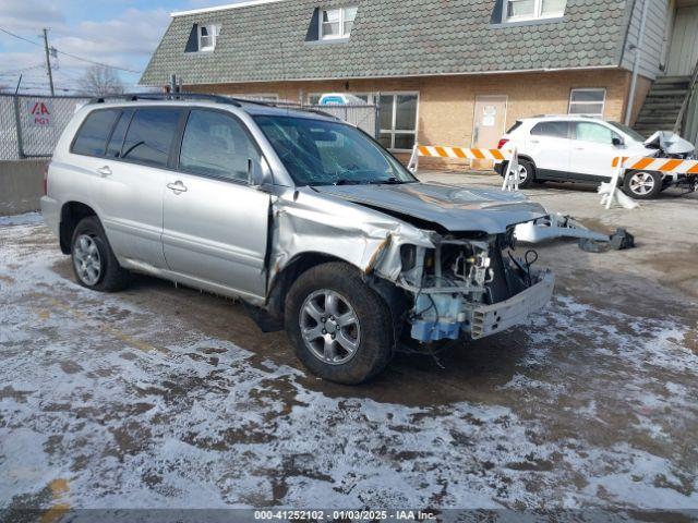  Salvage Toyota Highlander