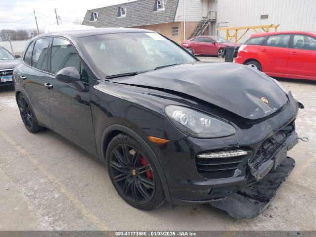  Salvage Porsche Cayenne