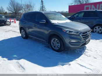  Salvage Hyundai TUCSON