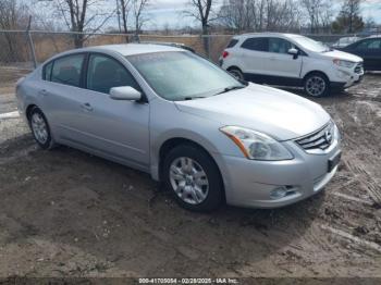  Salvage Nissan Altima