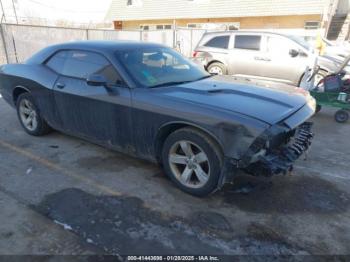  Salvage Dodge Challenger