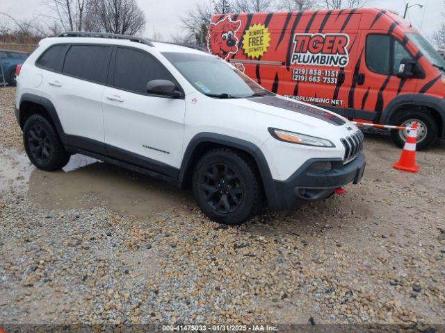  Salvage Jeep Cherokee