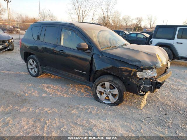  Salvage Jeep Compass