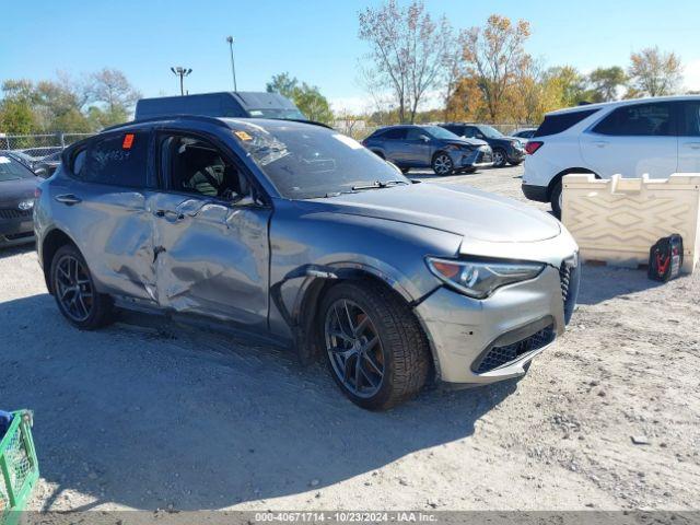  Salvage Alfa Romeo Stelvio