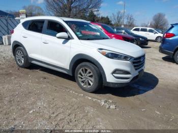  Salvage Hyundai TUCSON