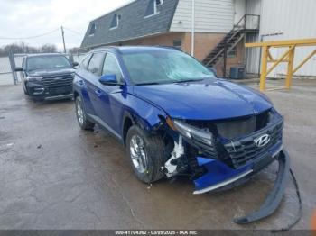 Salvage Hyundai TUCSON