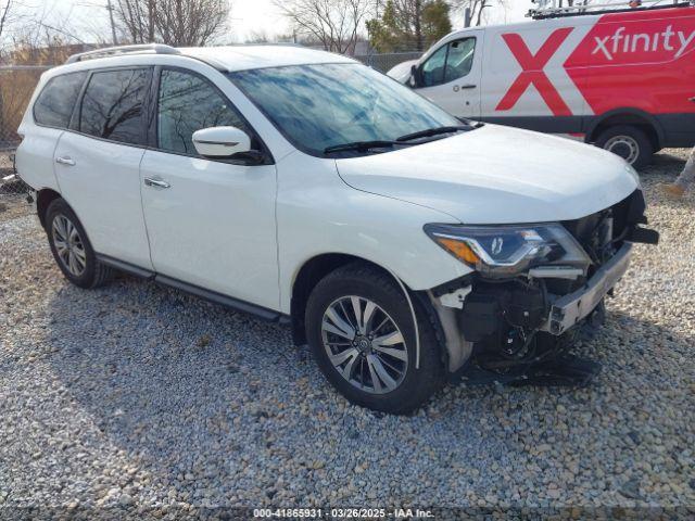  Salvage Nissan Pathfinder