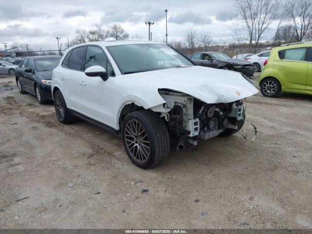  Salvage Porsche Cayenne