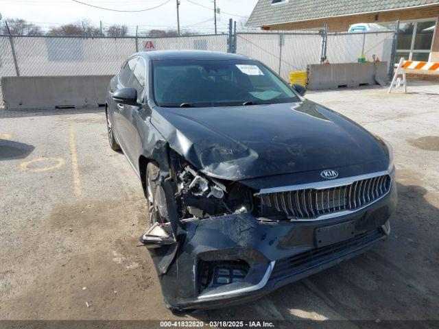  Salvage Kia Cadenza