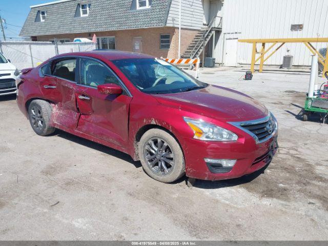  Salvage Nissan Altima