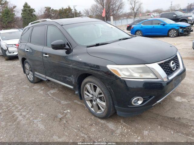  Salvage Nissan Pathfinder