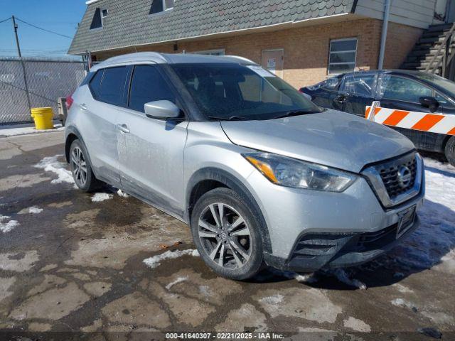  Salvage Nissan Kicks