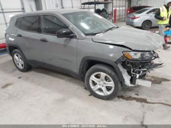  Salvage Jeep Compass