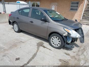  Salvage Nissan Versa