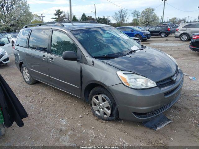  Salvage Toyota Sienna