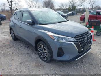  Salvage Nissan Kicks