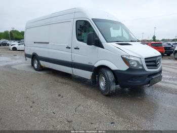  Salvage Mercedes-Benz Sprinter 2500