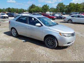  Salvage Kia Forte