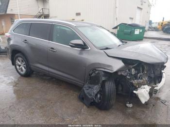  Salvage Toyota Highlander