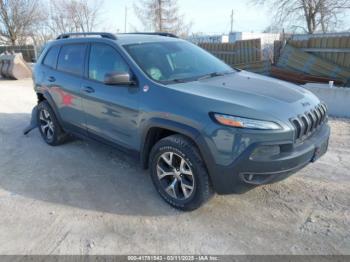  Salvage Jeep Cherokee