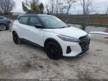  Salvage Nissan Kicks