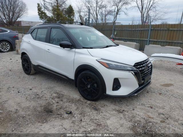  Salvage Nissan Kicks