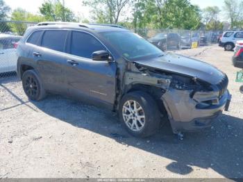 Salvage Jeep Cherokee