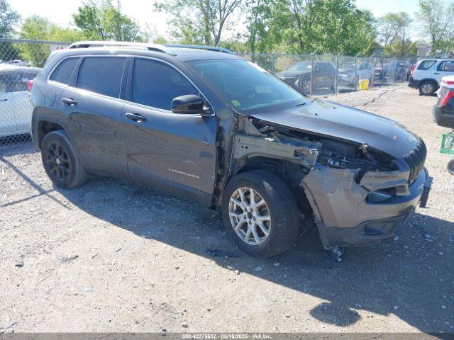  Salvage Jeep Cherokee