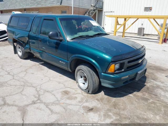  Salvage Chevrolet S-10