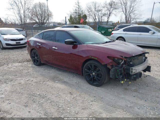  Salvage Nissan Maxima