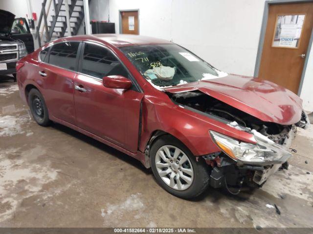  Salvage Nissan Altima
