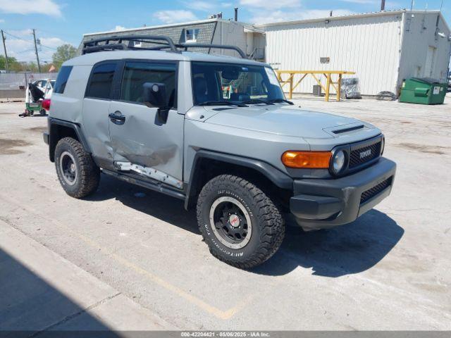  Salvage Toyota FJ Cruiser