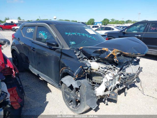  Salvage Nissan Kicks